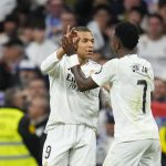 Serie A 2024-25: Fiorentina’s Kean in hospital for head trauma after on-pitch collapse